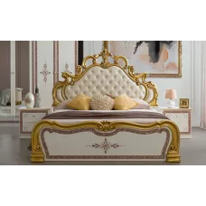 Dormitor Clasic New Grace Gold cu Dulap 4 Uși